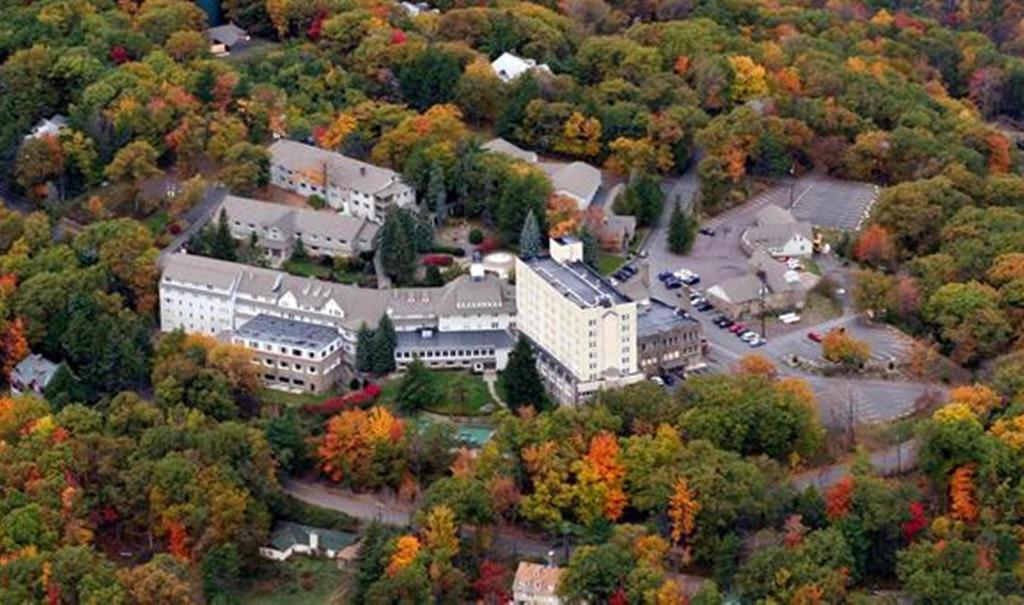 Pocono Manor Resort And Spa ภายนอก รูปภาพ