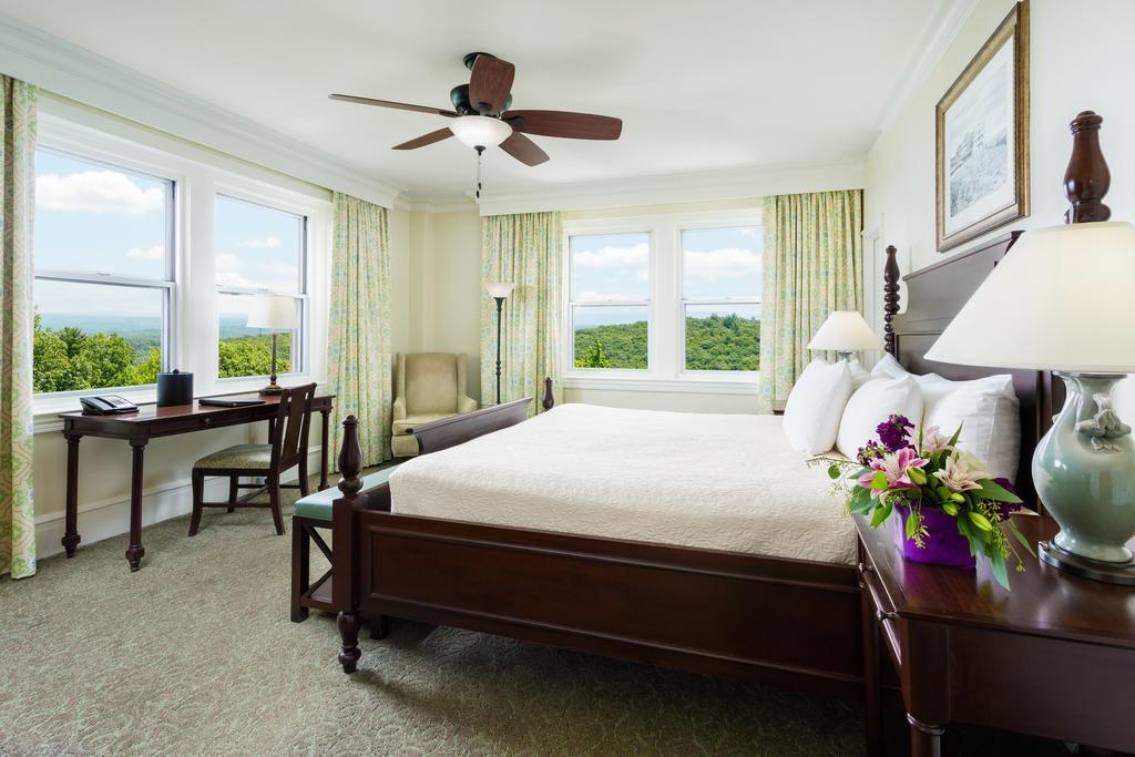 Pocono Manor Resort And Spa ภายนอก รูปภาพ